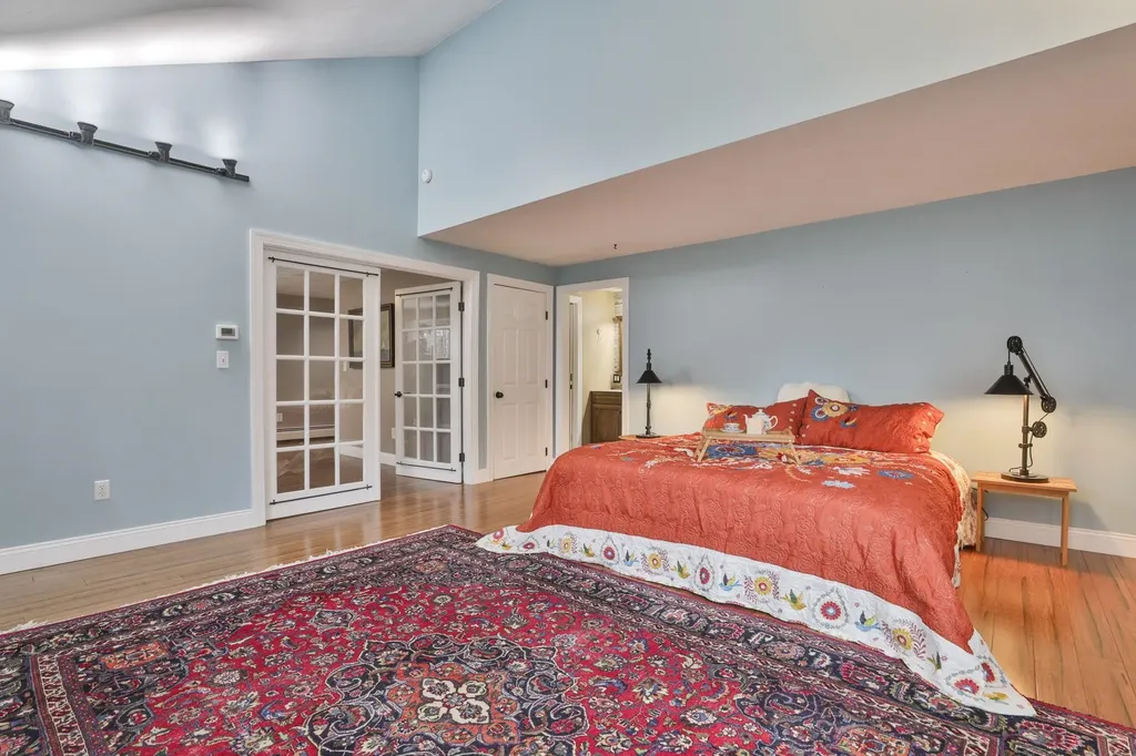 38 Old Manchester Road Amherst NH 03031