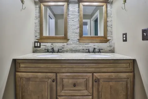 38 Old Manchester Road Amherst NH 03031