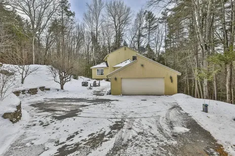 38 Old Manchester Road Amherst NH 03031