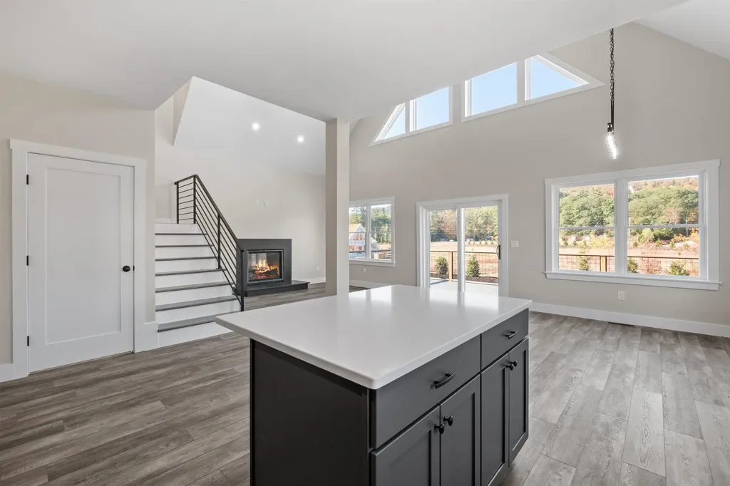 39 Melina's Way Thornton NH 03285