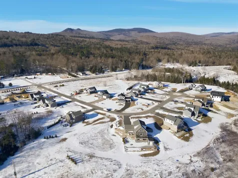 39 Melina's Way Thornton NH 03285