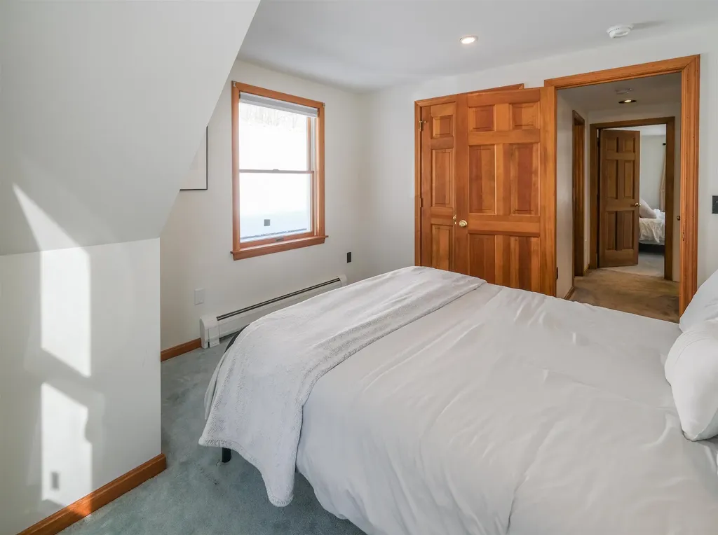 9 Deeplawn Court Ludlow VT 05149