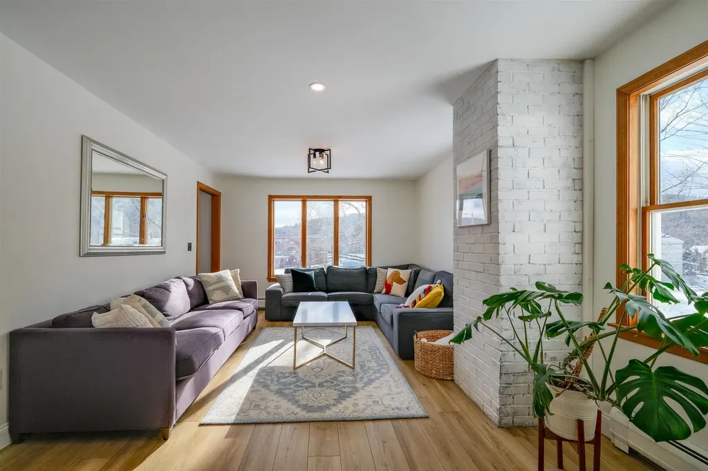 9 Deeplawn Court Ludlow VT 05149