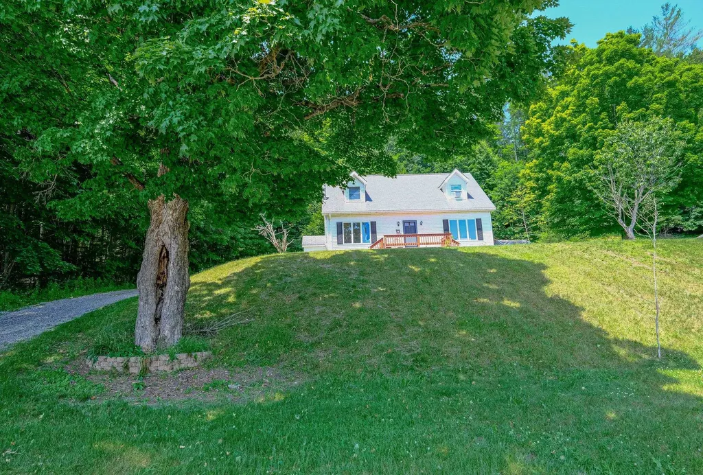 9 Deeplawn Court Ludlow VT 05149