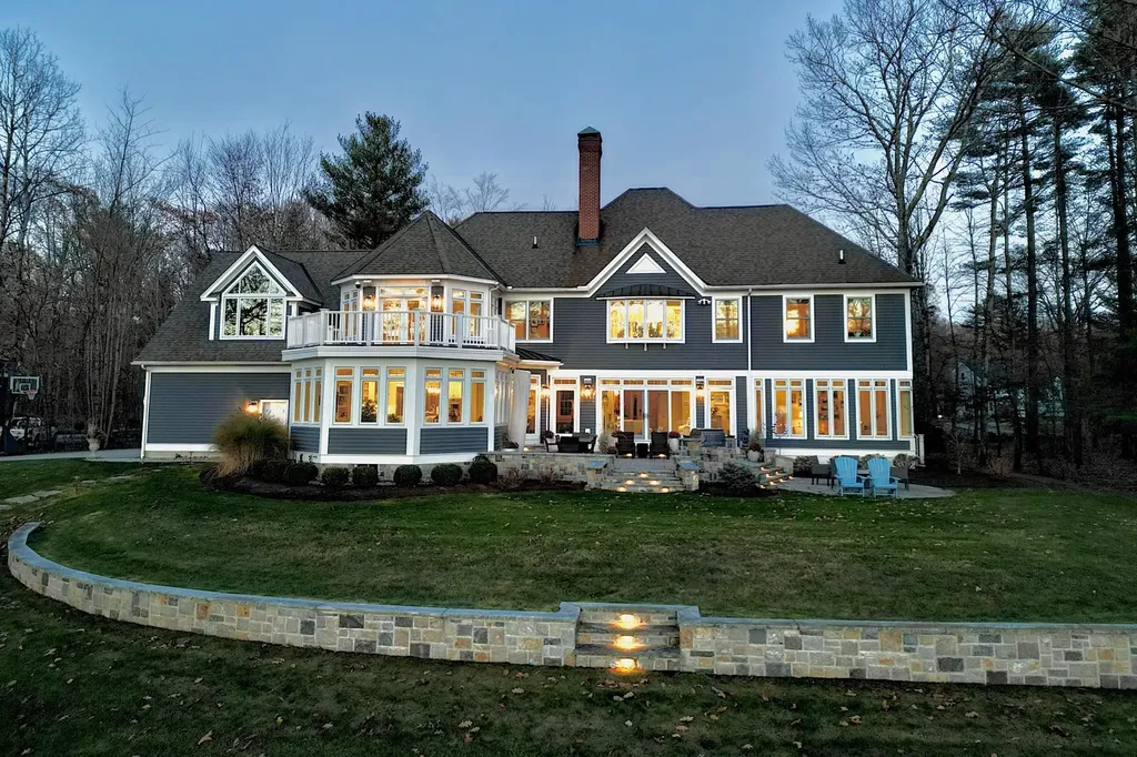 10 Wingate Court Stratham NH 03885