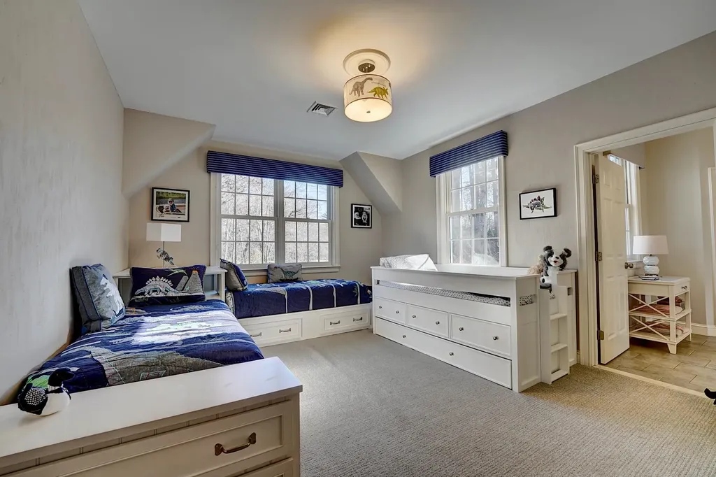 10 Wingate Court Stratham NH 03885