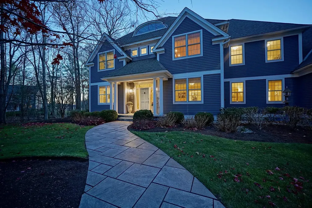 10 Wingate Court Stratham NH 03885