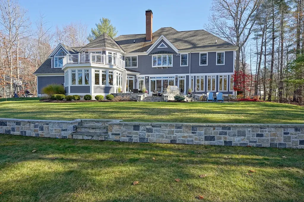 10 Wingate Court Stratham NH 03885
