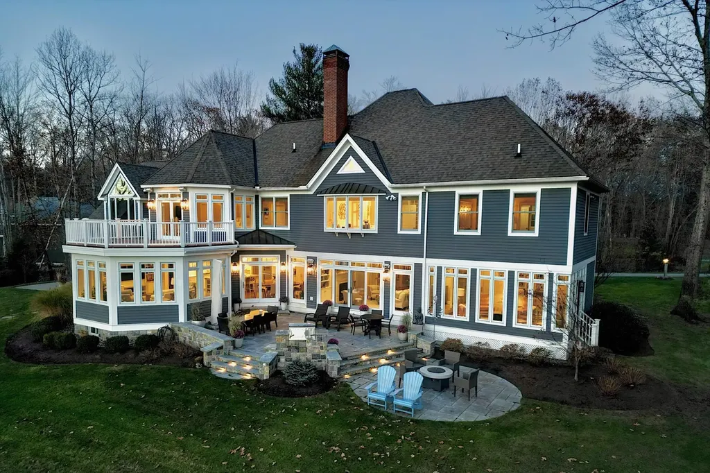 10 Wingate Court Stratham NH 03885