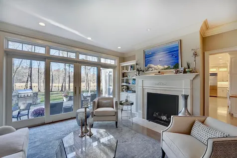 10 Wingate Court Stratham NH 03885