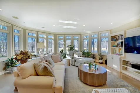 10 Wingate Court Stratham NH 03885