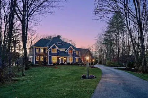 10 Wingate Court Stratham NH 03885