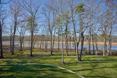 10 Wingate Court Stratham NH 03885