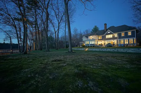 10 Wingate Court Stratham NH 03885