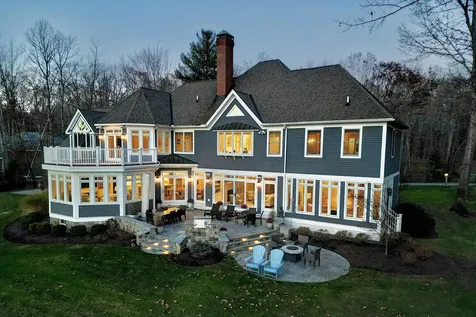 10 Wingate Court Stratham NH 03885