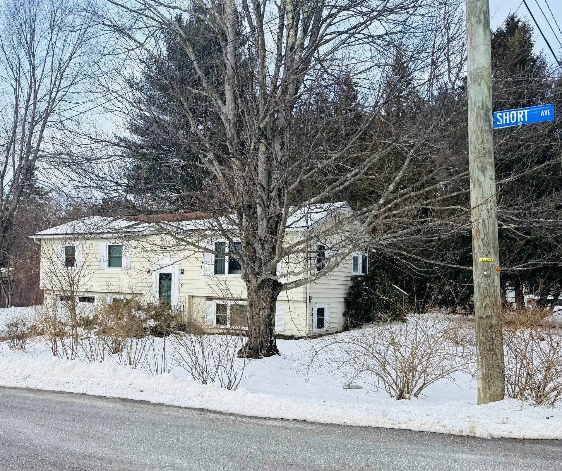 8 Short Avenue Hooksett NH 03106