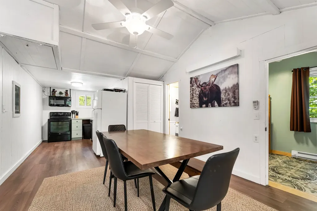 48 South Way Tamworth NH 03886