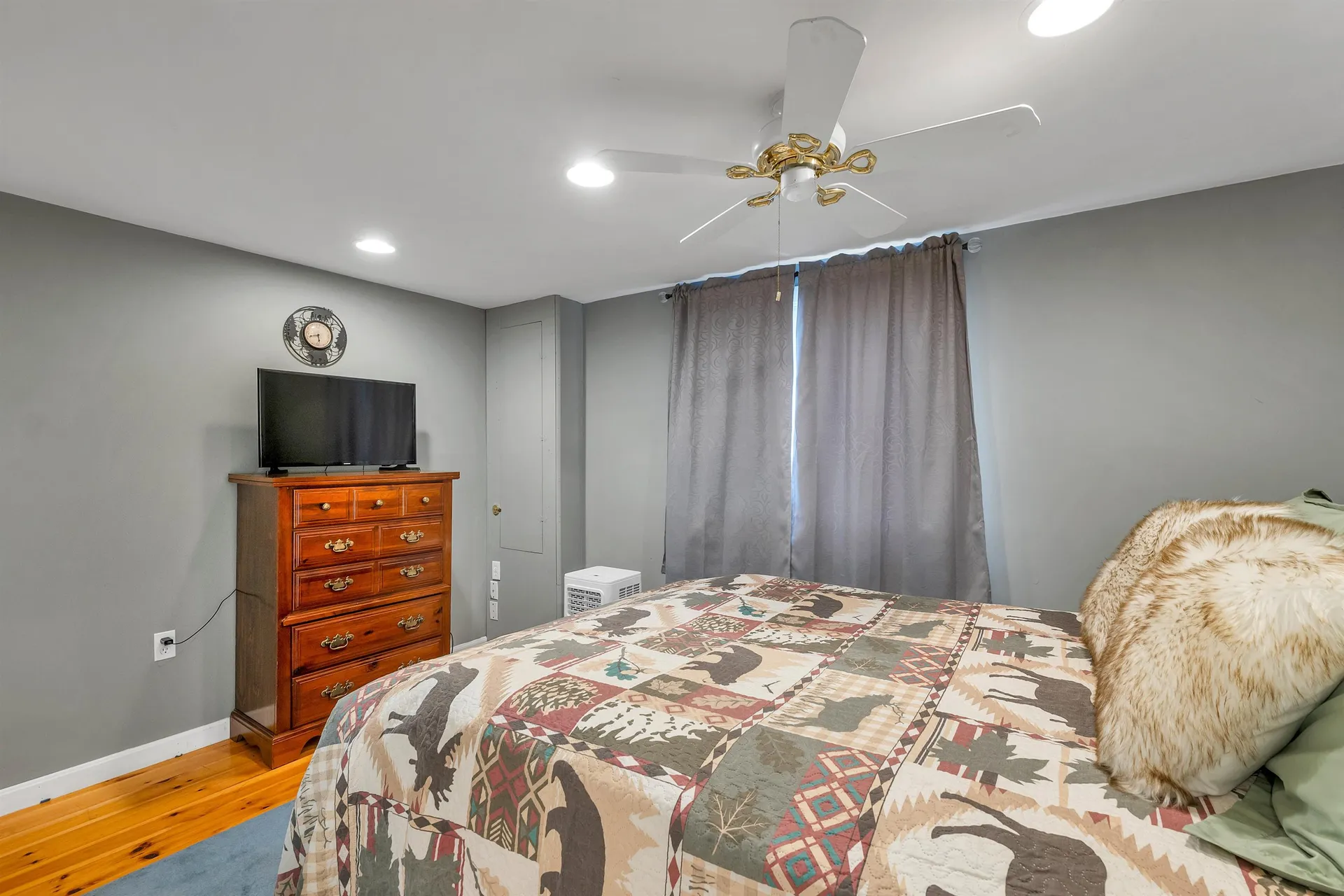 48 South Way Tamworth NH 03886