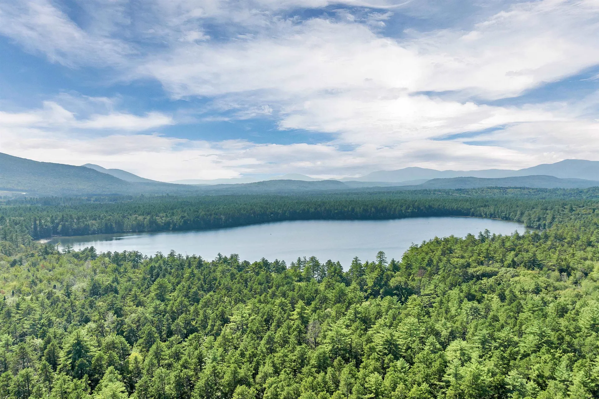 48 South Way Tamworth NH 03886