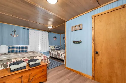 48 South Way Tamworth NH 03886