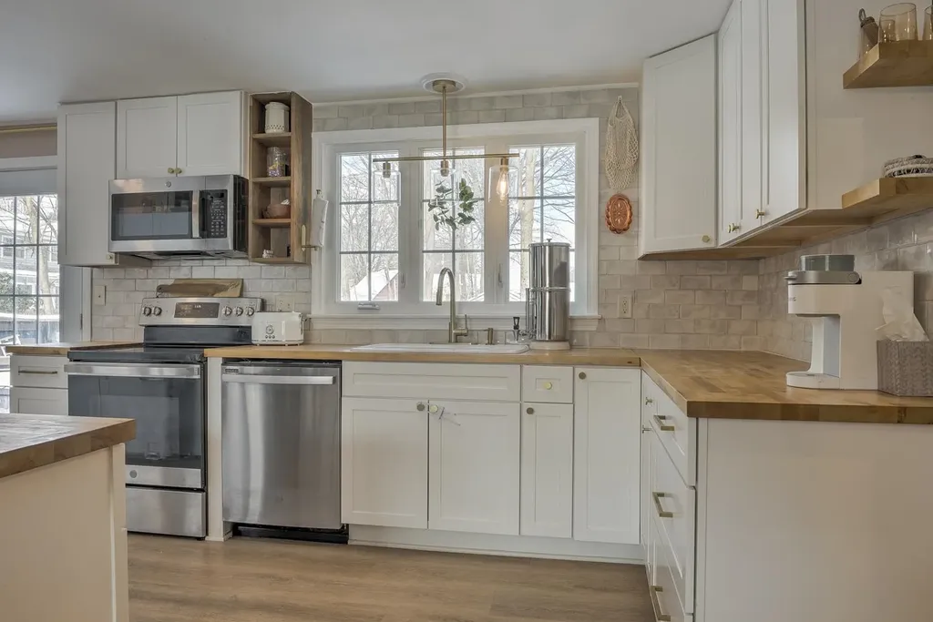 8 Marguerite Street Keene NH 03431