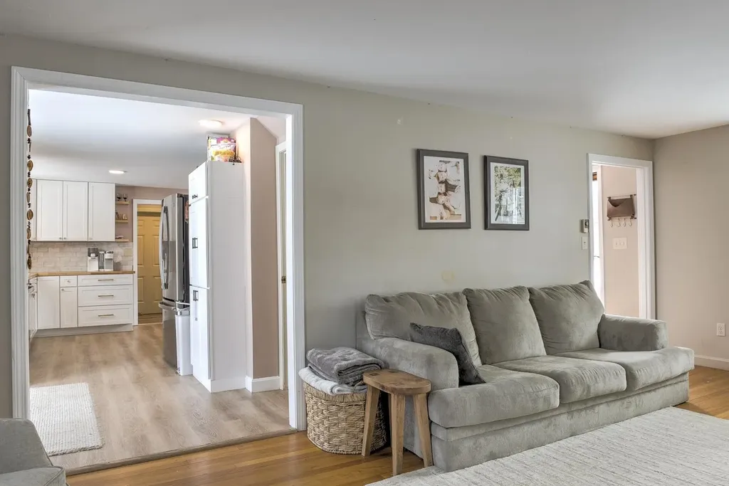 8 Marguerite Street Keene NH 03431