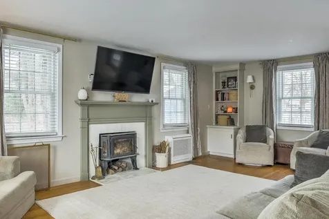 8 Marguerite Street Keene NH 03431