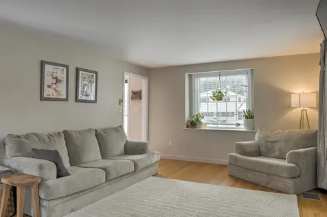 8 Marguerite Street Keene NH 03431