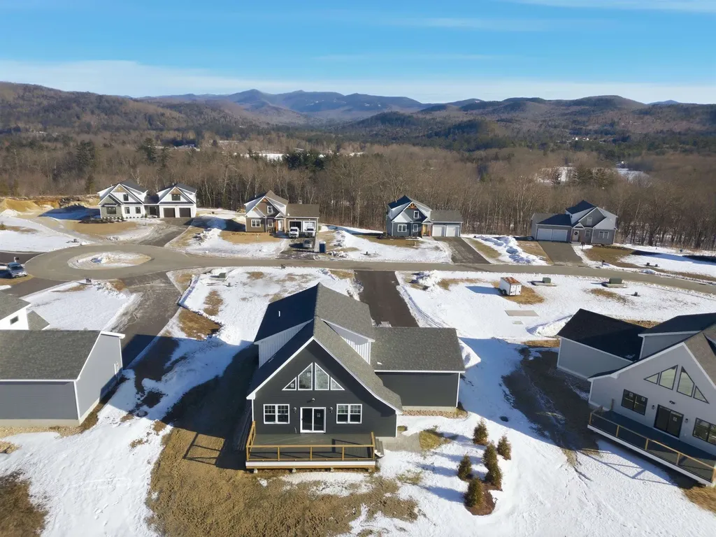 39 Melina's Way Thornton NH 03285