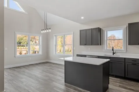 39 Melina's Way Thornton NH 03285