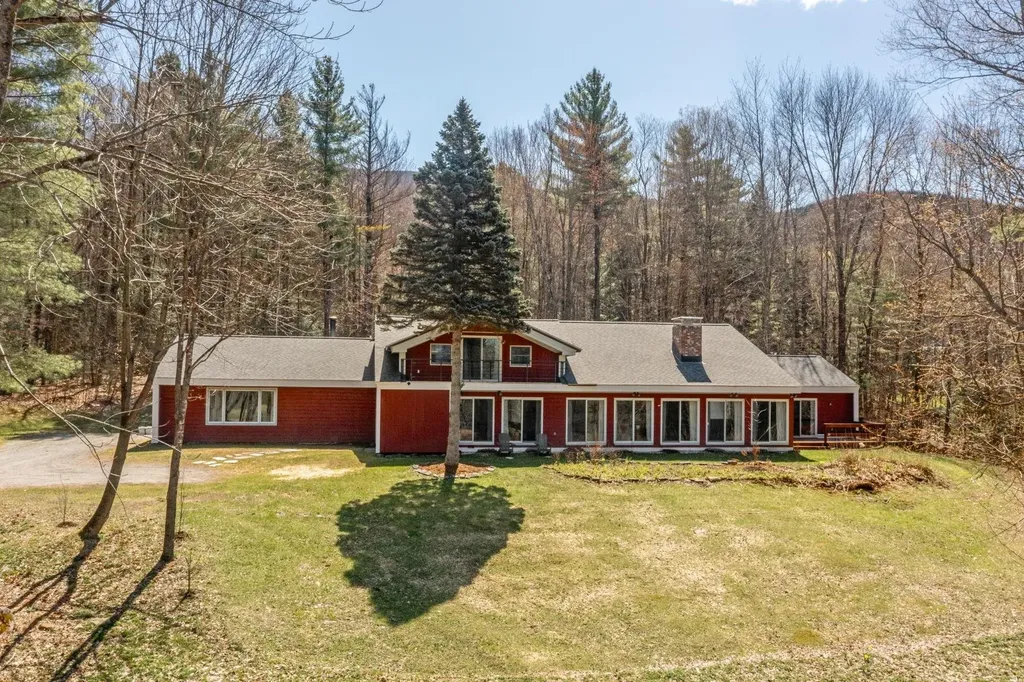 88 Upper Hollow Hill Road Stowe VT 05672