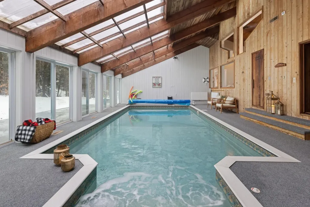 88 Upper Hollow Hill Road Stowe VT 05672