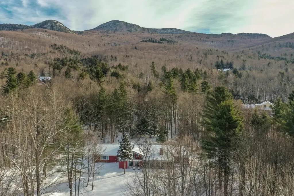 88 Upper Hollow Hill Road Stowe VT 05672