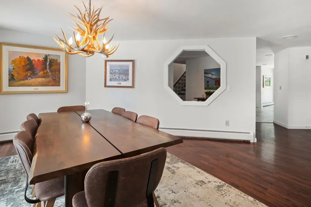 88 Upper Hollow Hill Road Stowe VT 05672