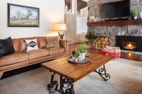 88 Upper Hollow Hill Road Stowe VT 05672