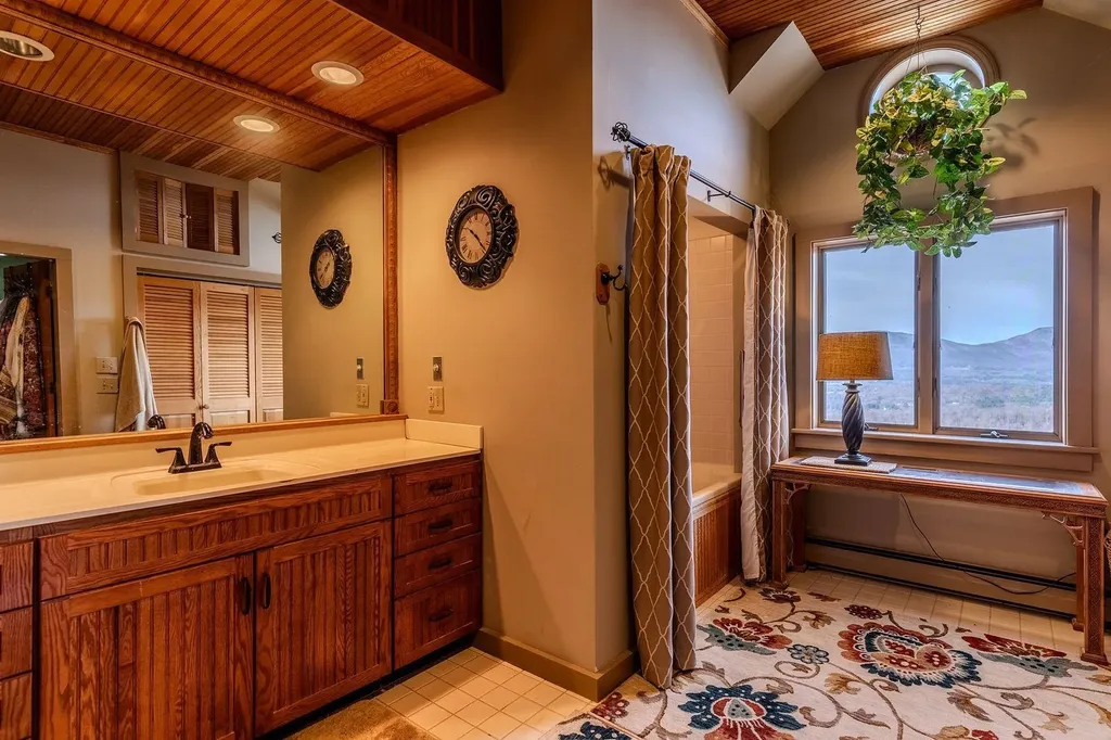 12 Sunny Hill Road Winhall VT 05340