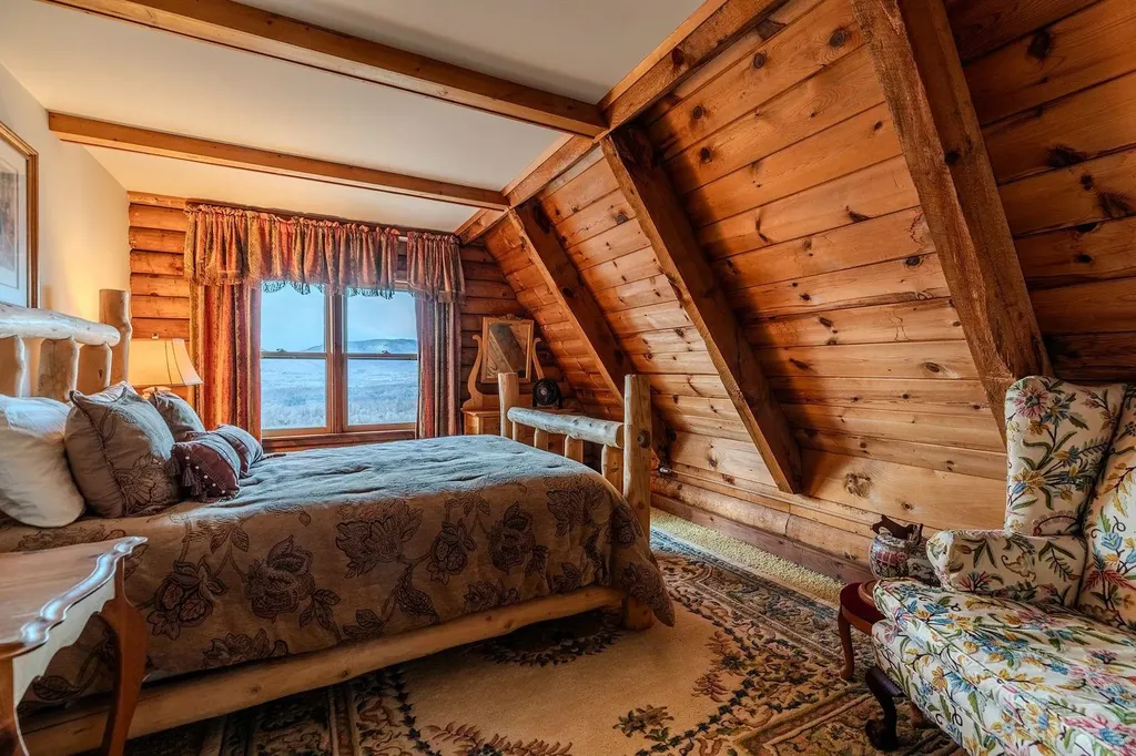 12 Sunny Hill Road Winhall VT 05340