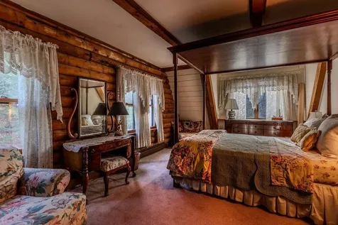 12 Sunny Hill Road Winhall VT 05340