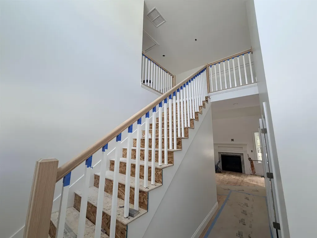 9 Freedom Drive Rochester NH 03867