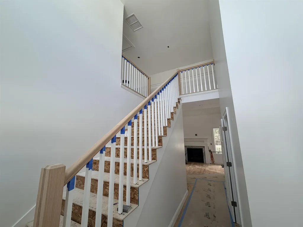 9 Freedom Drive Rochester NH 03867