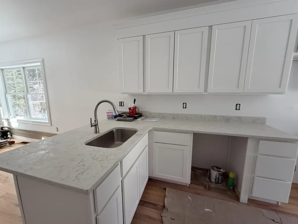 9 Freedom Drive Rochester NH 03867