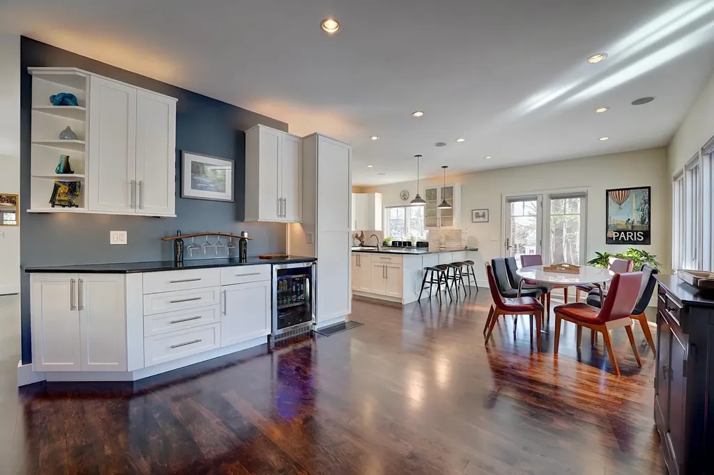 17 Lavenger Lane New Castle NH 03854