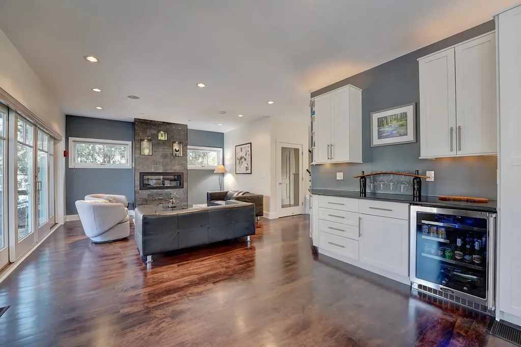 17 Lavenger Lane New Castle NH 03854