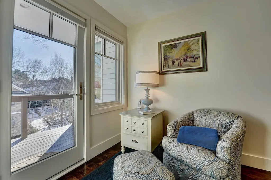 17 Lavenger Lane New Castle NH 03854