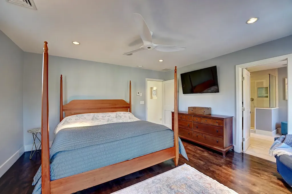 17 Lavenger Lane New Castle NH 03854