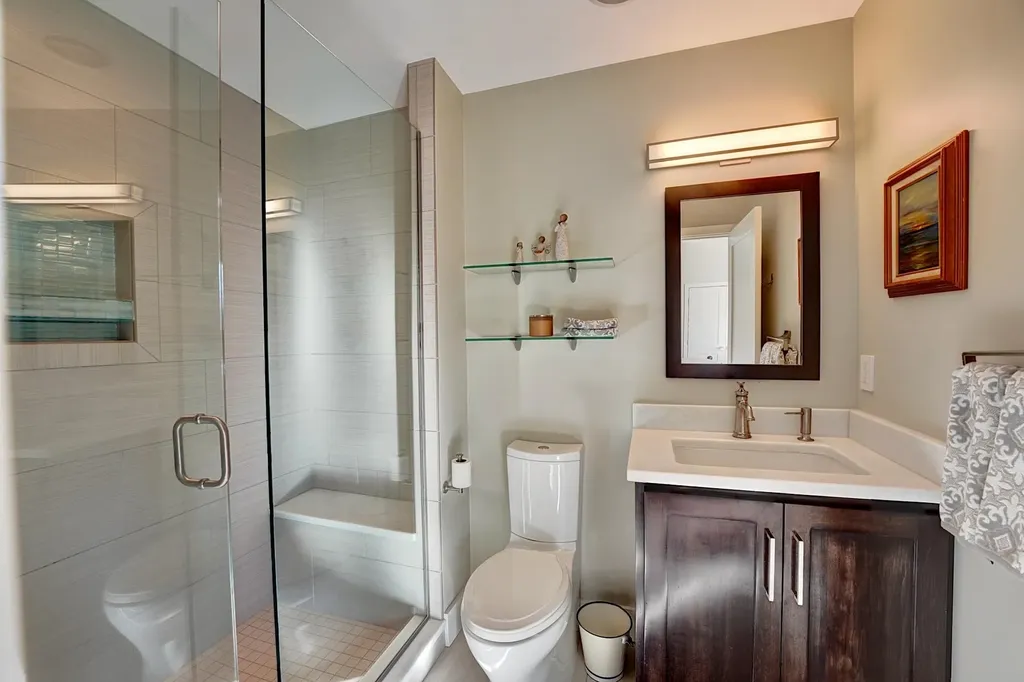 17 Lavenger Lane New Castle NH 03854