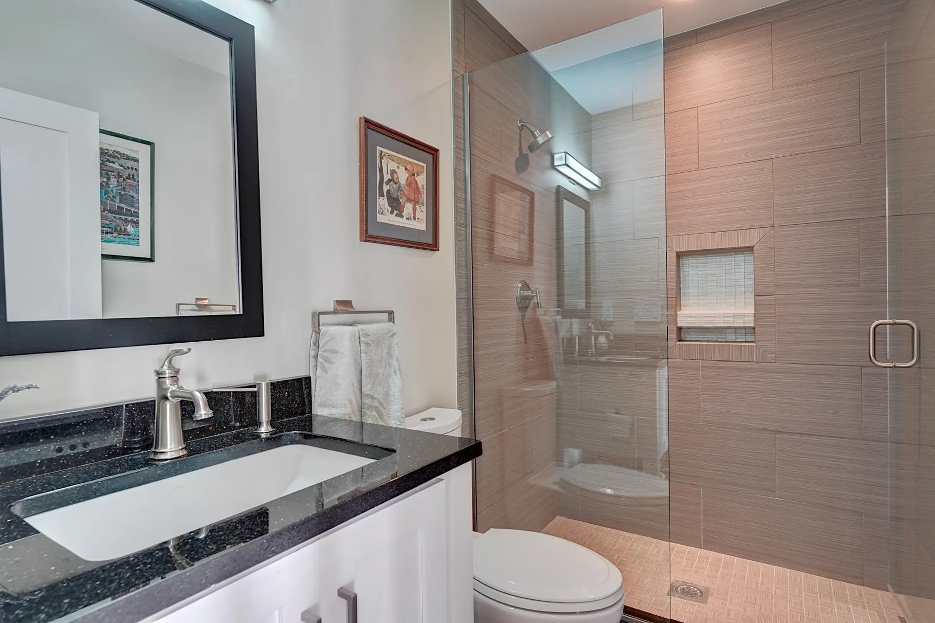 17 Lavenger Lane New Castle NH 03854