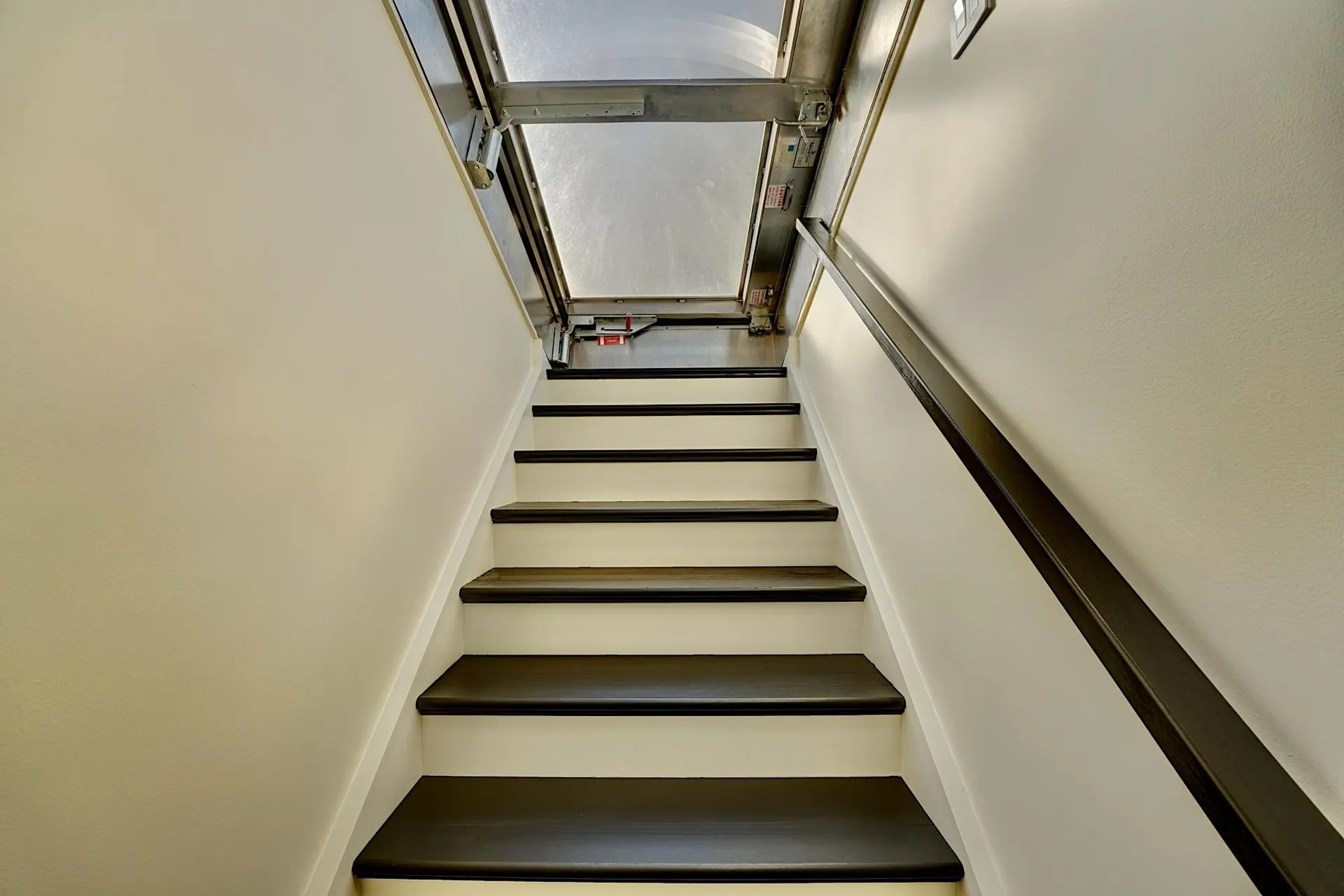 17 Lavenger Lane New Castle NH 03854