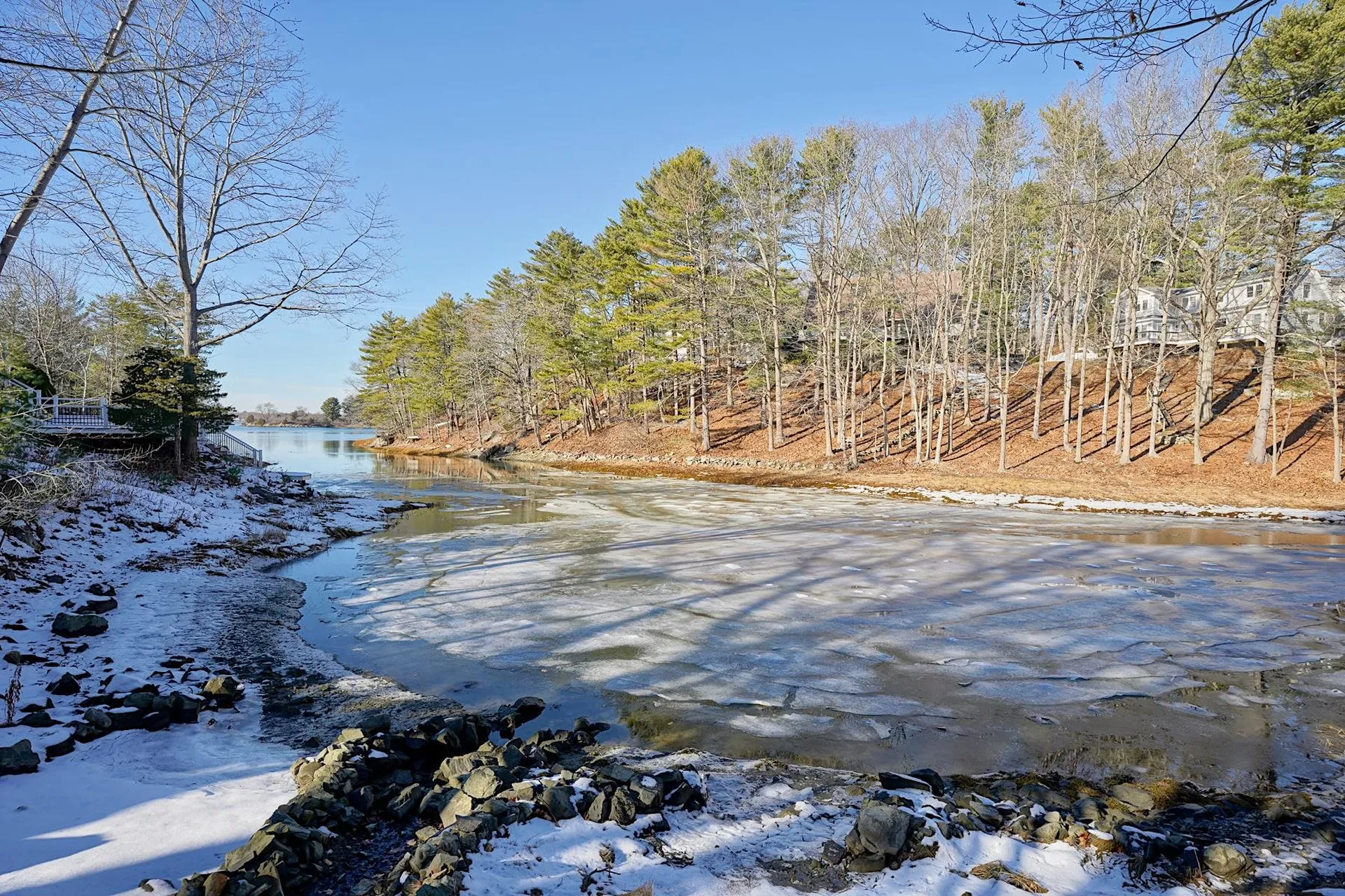 17 Lavenger Lane New Castle NH 03854