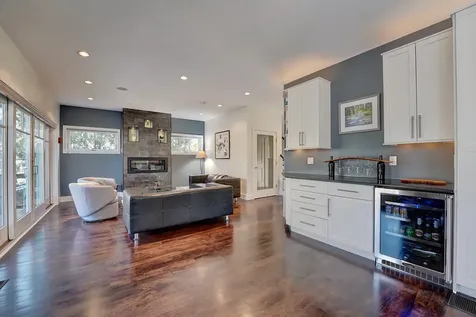 17 Lavenger Lane New Castle NH 03854